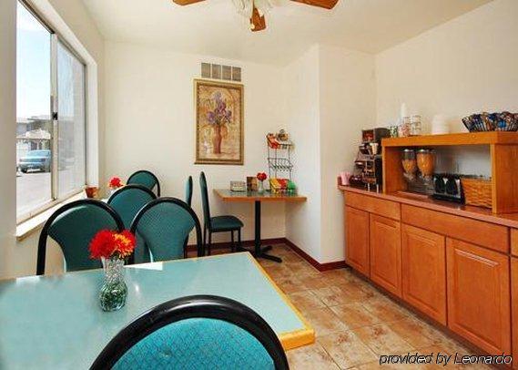 Rodeway Inn Brush Restaurant bilde